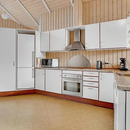 Stunning In With 4 Bedrooms And Sauna 別荘 *