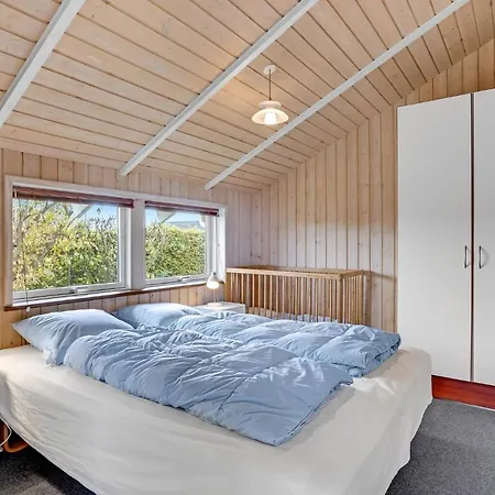 Stunning In With 4 Bedrooms And Sauna * ハザスレウ