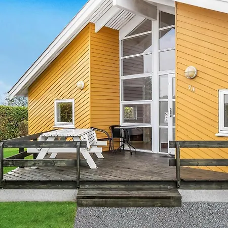Stunning In With 4 Bedrooms And Sauna 別荘